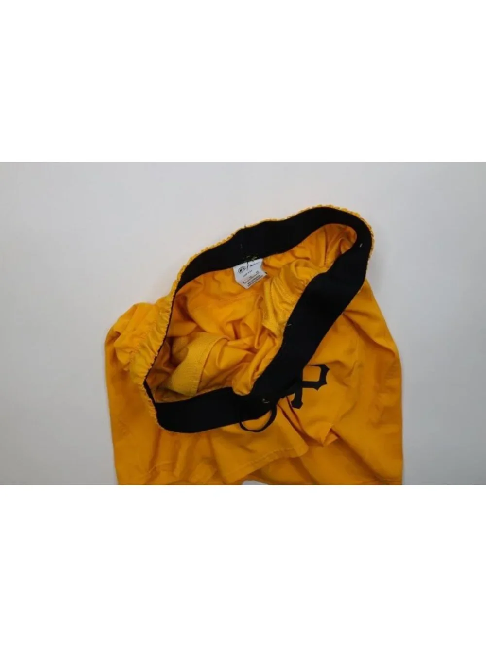 Nike Baseball Mens Size XL Pittsburgh Pirates Baseball Above Knee Shorts Yellow